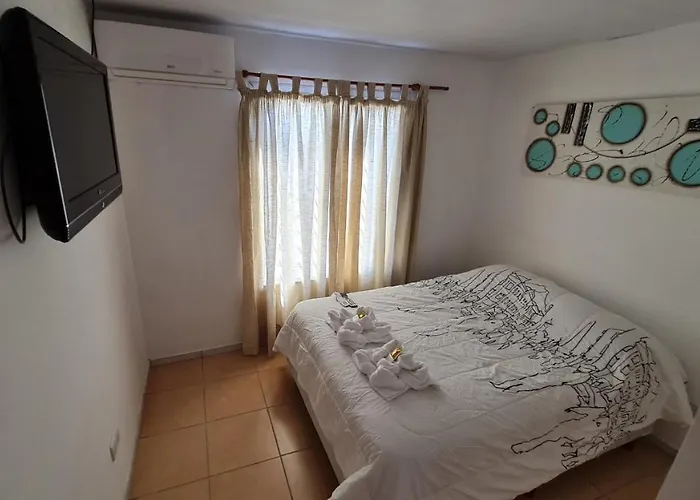 Vicky House