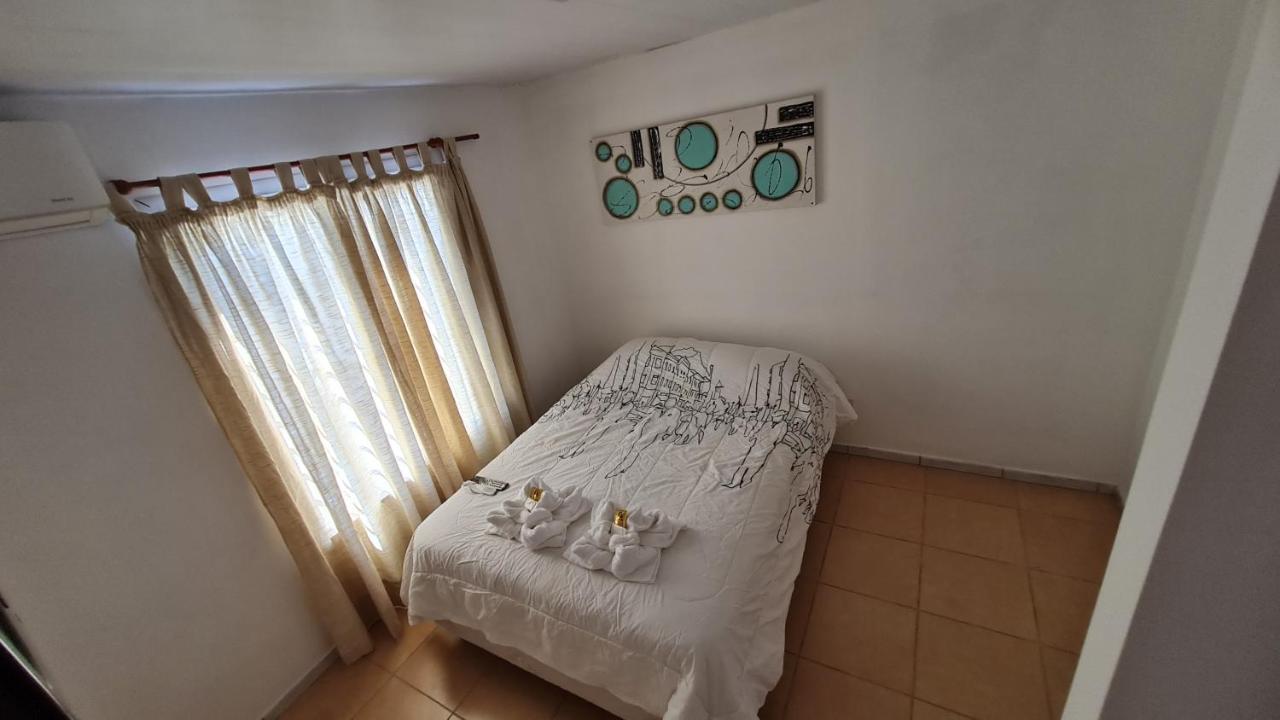 Vicky House *